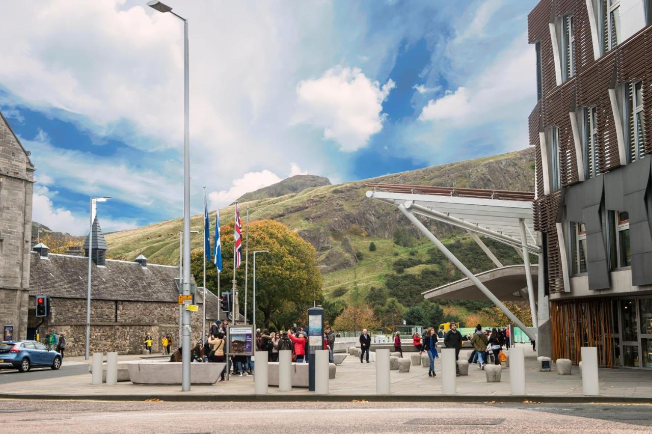 Stunning 1 Bed At Holyrood Palace & Arthurs Seat Edinburgh Exterior photo