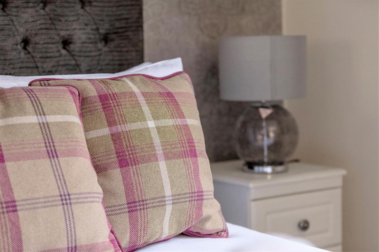 Stunning 1 Bed At Holyrood Palace & Arthurs Seat Edinburgh Exterior photo